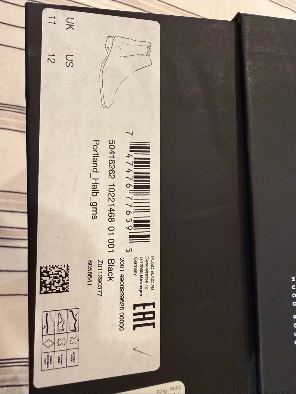 Hugo Boss Black Leather Chelsea Chukka Boots